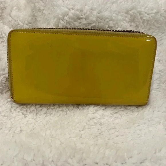 AS-IS Yves Saint Laurent Cassandra Patent Leather Zip Around Long Wallet USED - Picture 5 of 7
